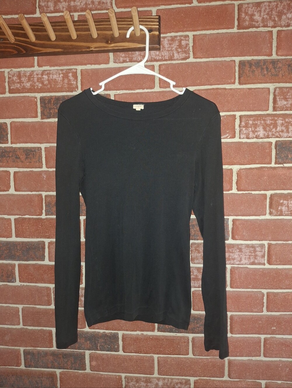Classic Black Long-Sleeve Women’s Top